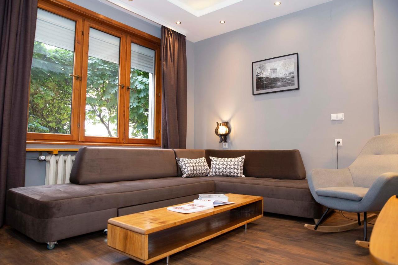 Central Sofia 3-Bedroom Apartment - Urban Art Gallery - Free Parking! Exterior foto