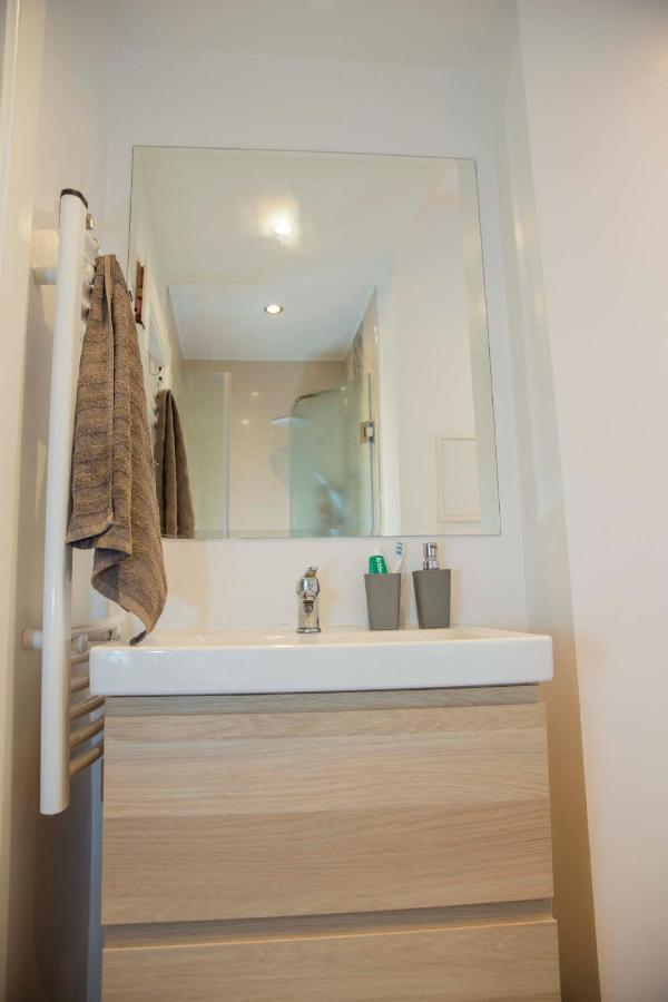 Central Sofia 3-Bedroom Apartment - Urban Art Gallery - Free Parking! Exterior foto