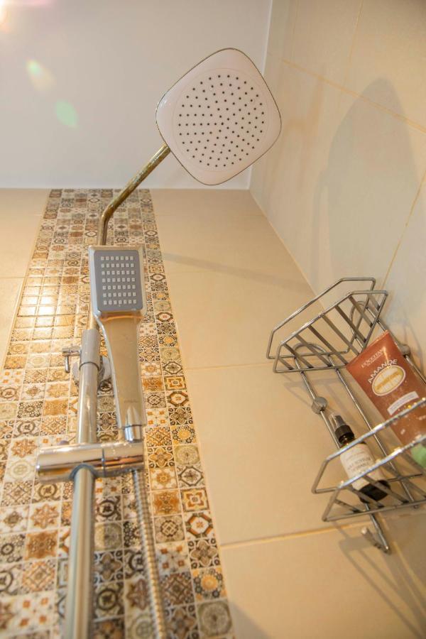 Central Sofia 3-Bedroom Apartment - Urban Art Gallery - Free Parking! Exterior foto