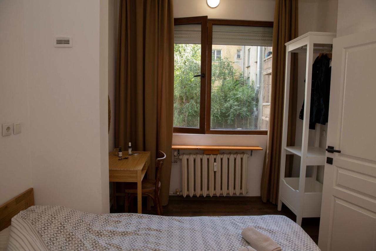Central Sofia 3-Bedroom Apartment - Urban Art Gallery - Free Parking! Exterior foto