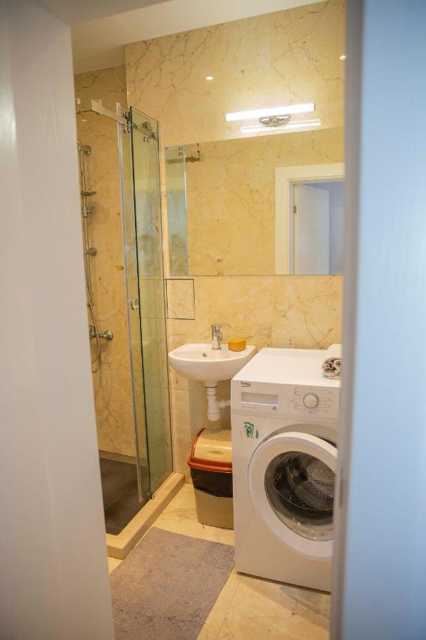 Central Sofia 3-Bedroom Apartment - Urban Art Gallery - Free Parking! Exterior foto